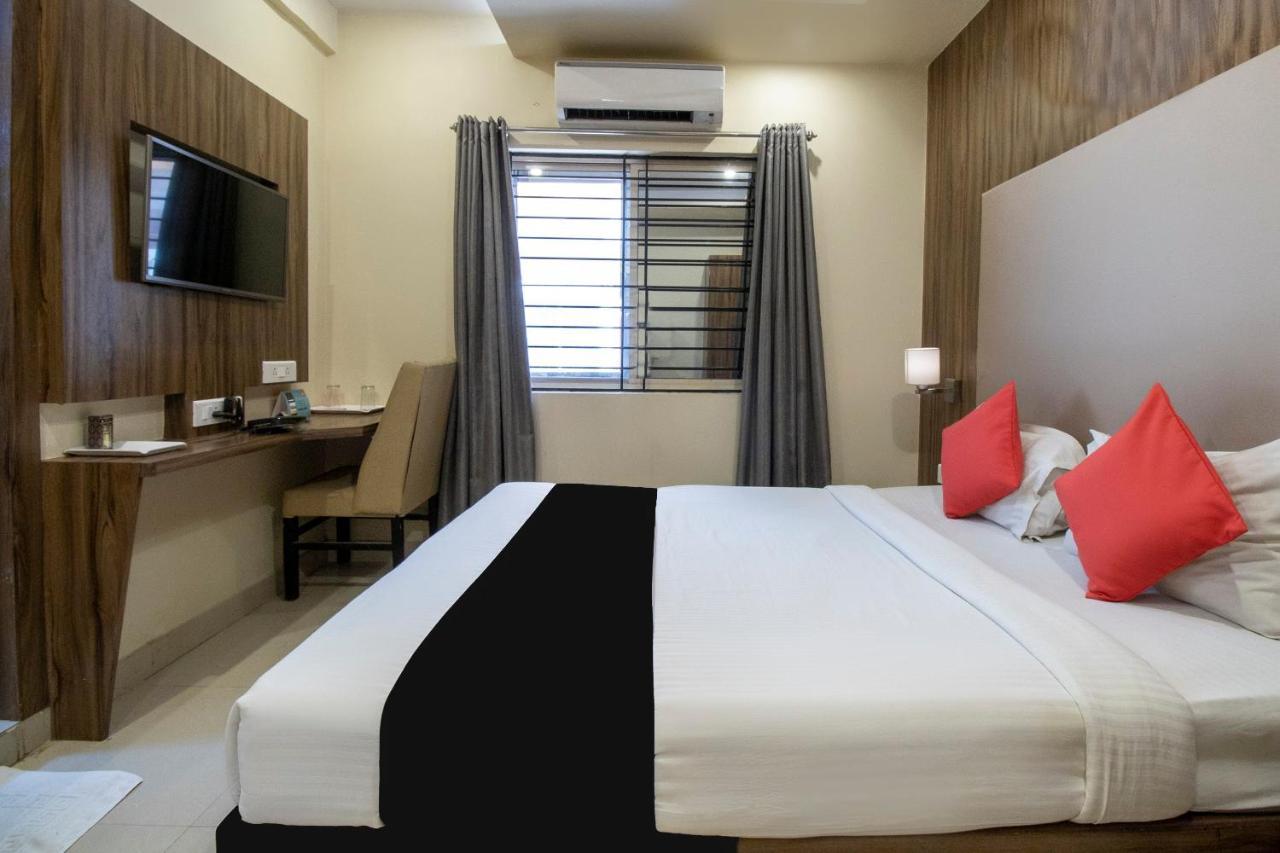 Hotel Plaza Heights Bangalore Extérieur photo